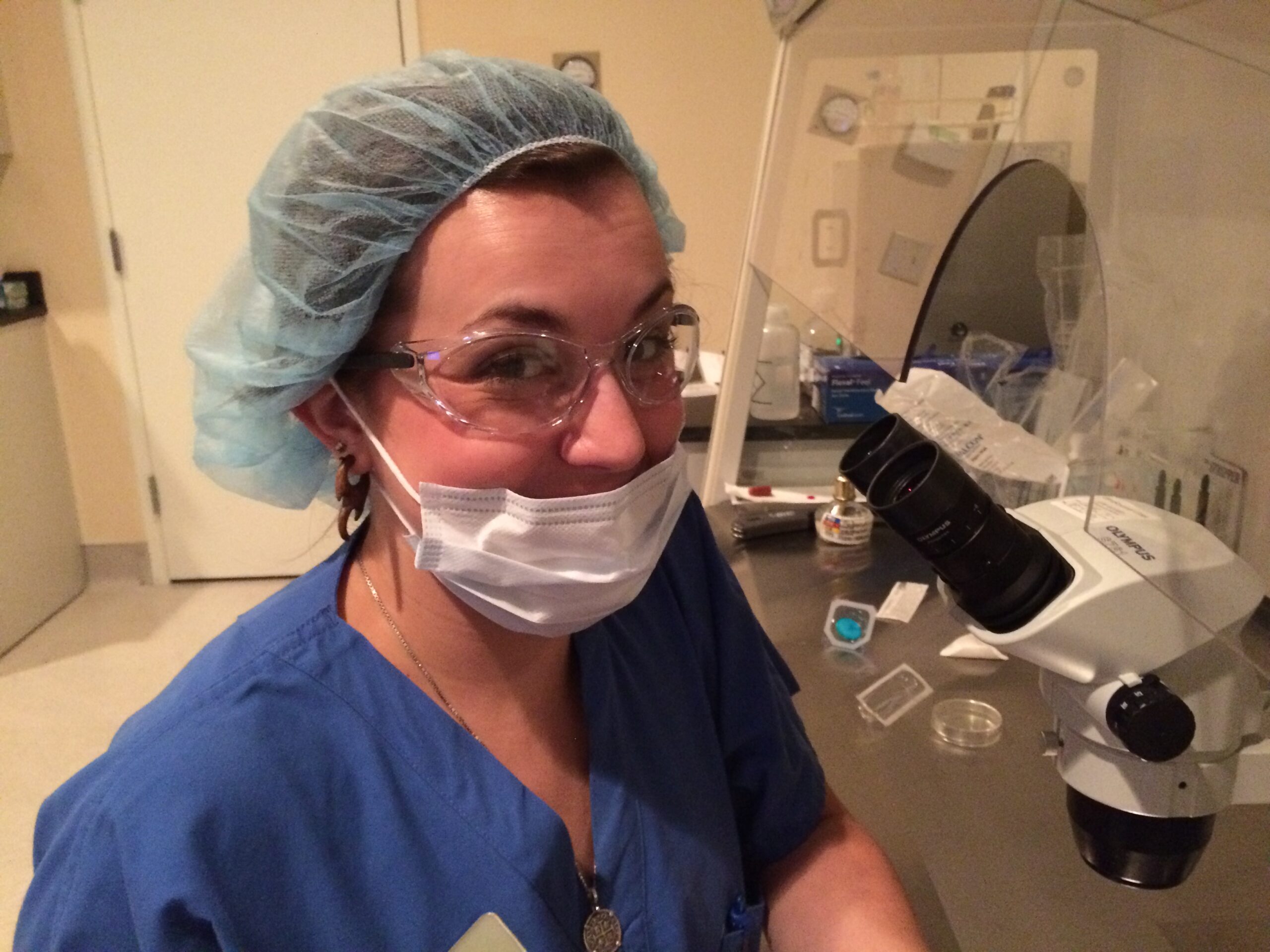 Staff member in our IVF lab at a microscope | Tennessee Reproductive Medicine | Chattanooga